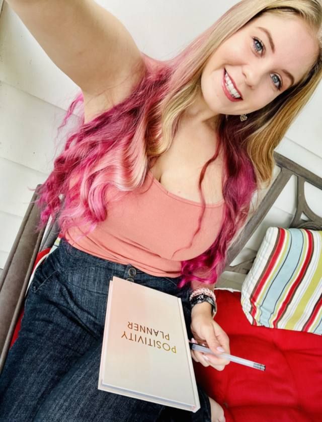 Hello I’m available for hookup and I charge per hour - Image 3